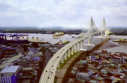 Eight investors bid to build Cat Lai Bridge